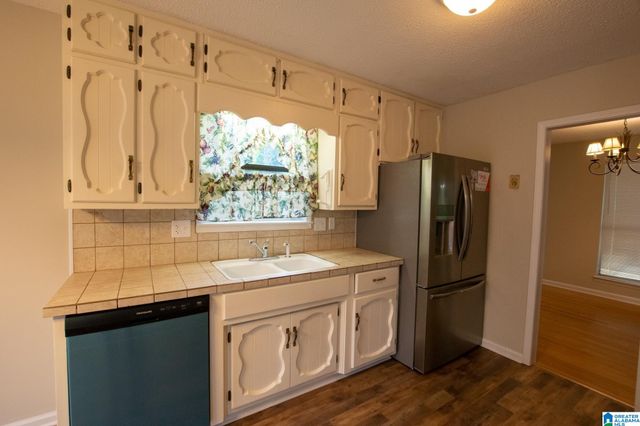 1713 TALL OAK CIRCLE, Birmingham, AL 35235