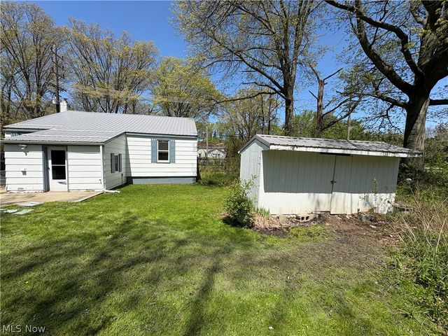 1520 E 27th Street, Ashtabula, OH 44004