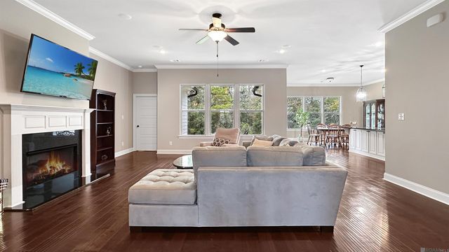 16045 Greycliff Ave, Pride, LA 70770