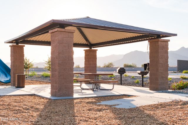 19004 W ROSE Lane, Waddell, AZ 85355