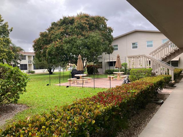 302 Northampton O, West Palm Beach, FL 33417