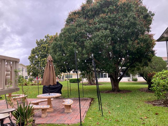 302 Northampton O, West Palm Beach, FL 33417