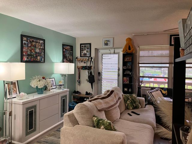 302 Northampton O, West Palm Beach, FL 33417