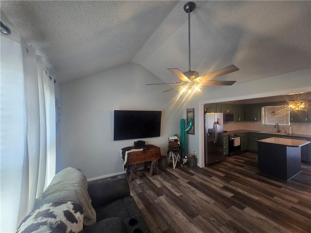 712 Maple Street, Wellington, MO 64097