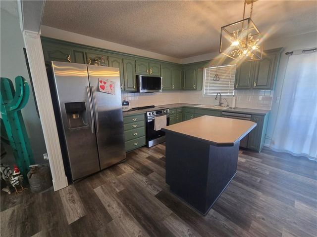 712 Maple Street, Wellington, MO 64097