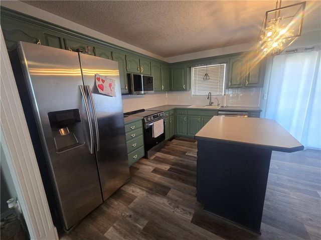 712 Maple Street, Wellington, MO 64097