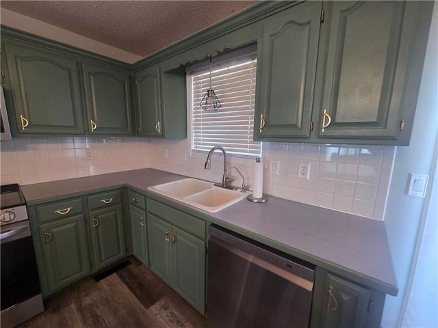 712 Maple Street, Wellington, MO 64097