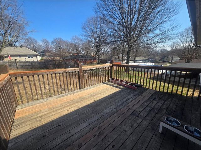 712 Maple Street, Wellington, MO 64097