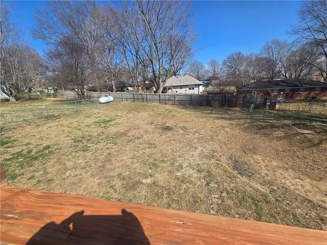 712 Maple Street, Wellington, MO 64097