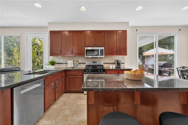 3725 Delta, Corona, CA 92881
