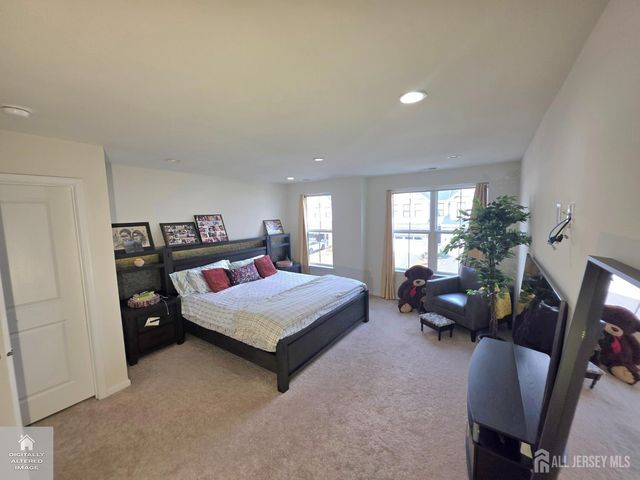 27 Wisteria Court, Monroe, NJ 08831