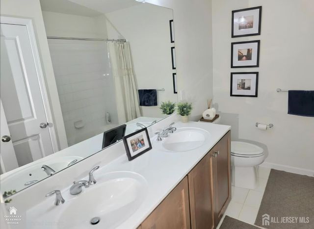27 Wisteria Court, Monroe, NJ 08831