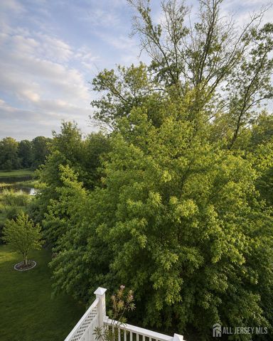 27 Wisteria Court, Monroe, NJ 08831