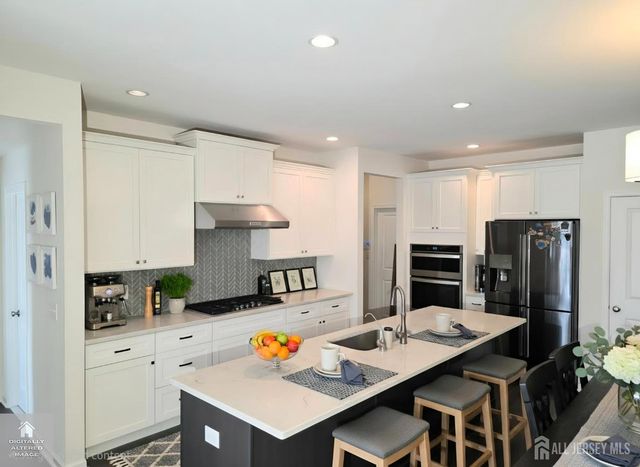 27 Wisteria Court, Monroe, NJ 08831