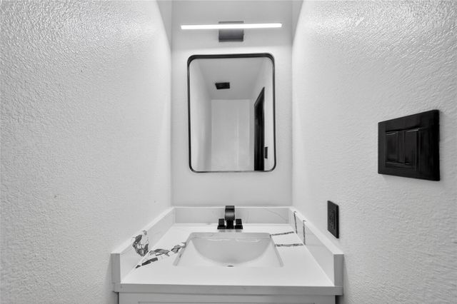 7803 Black Bird Lane, Baytown, TX 77523