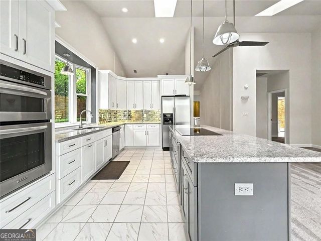 29 Lake Villa Drive, Roswell, GA 30076