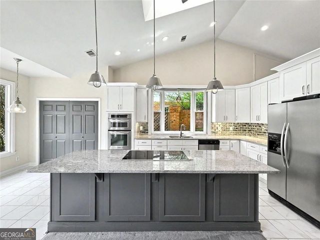 29 Lake Villa Drive, Roswell, GA 30076