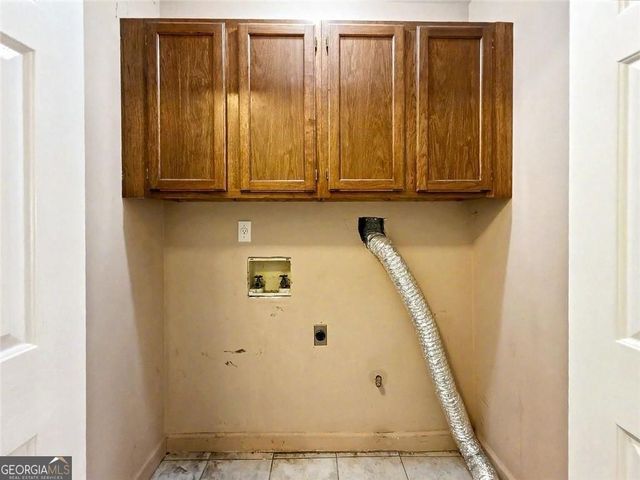 29 Lake Villa Drive, Roswell, GA 30076