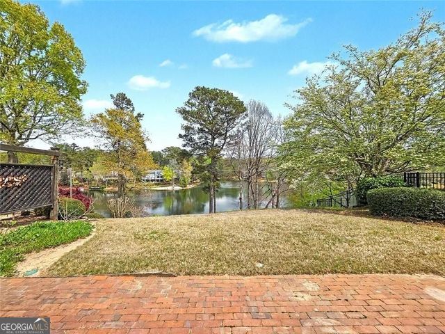 29 Lake Villa Drive, Roswell, GA 30076