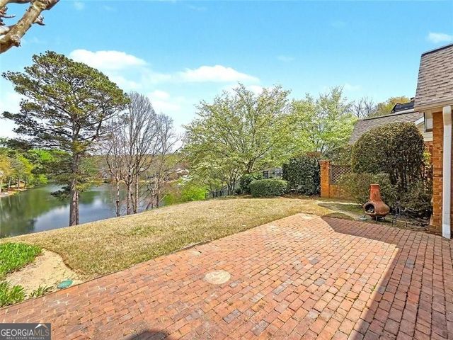 29 Lake Villa Drive, Roswell, GA 30076