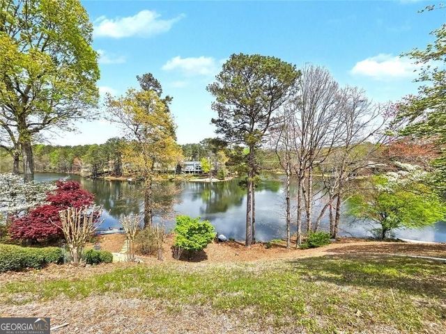 29 Lake Villa Drive, Roswell, GA 30076
