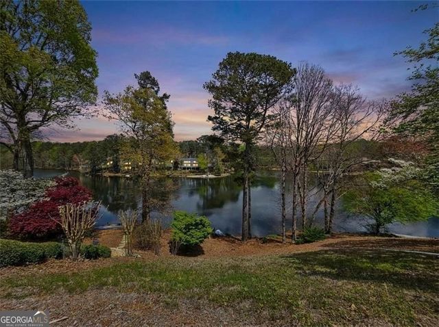 29 Lake Villa Drive, Roswell, GA 30076