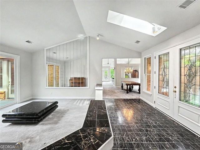 29 Lake Villa Drive, Roswell, GA 30076