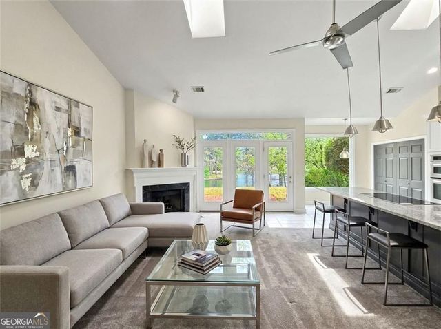 29 Lake Villa Drive, Roswell, GA 30076