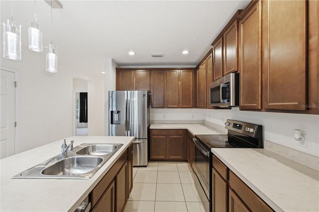 541 WILDCAT LANE, Davenport, FL 33837