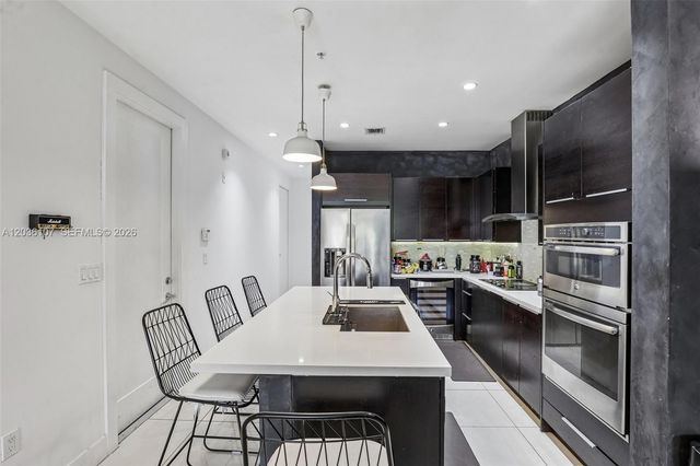 10280 NW 63rd Terrace 203, Doral, FL 33178