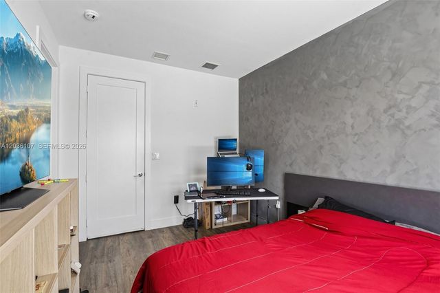 10280 NW 63rd Terrace 203, Doral, FL 33178