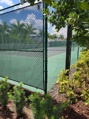 10280 NW 63rd Terrace 203, Doral, FL 33178