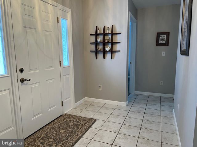 1512 SPRING SIDE DR E, Chambersburg, PA 17202