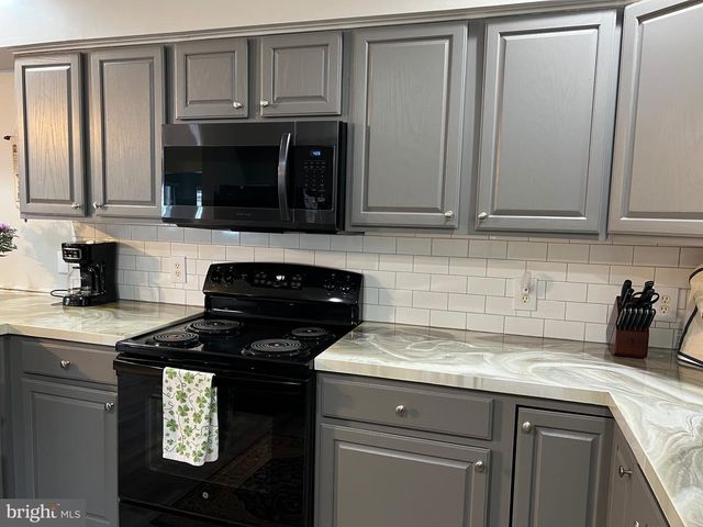 1512 SPRING SIDE DR E, Chambersburg, PA 17202