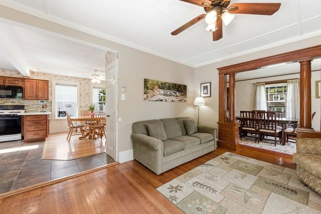 6 Buttonwood Lane, Peabody, MA 01960