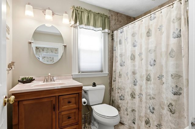 6 Buttonwood Lane, Peabody, MA 01960