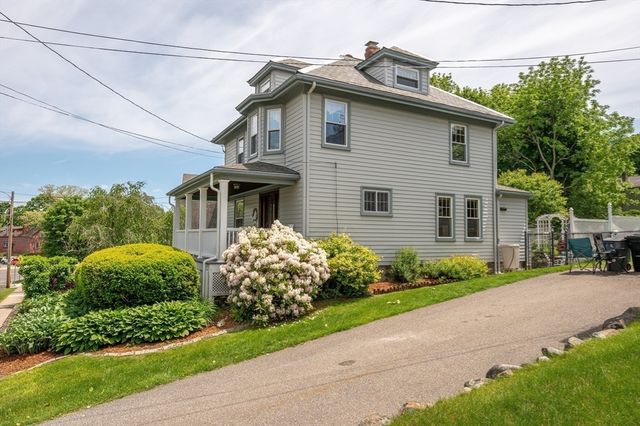 6 Buttonwood Lane, Peabody, MA 01960