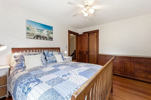 6 Buttonwood Lane, Peabody, MA 01960