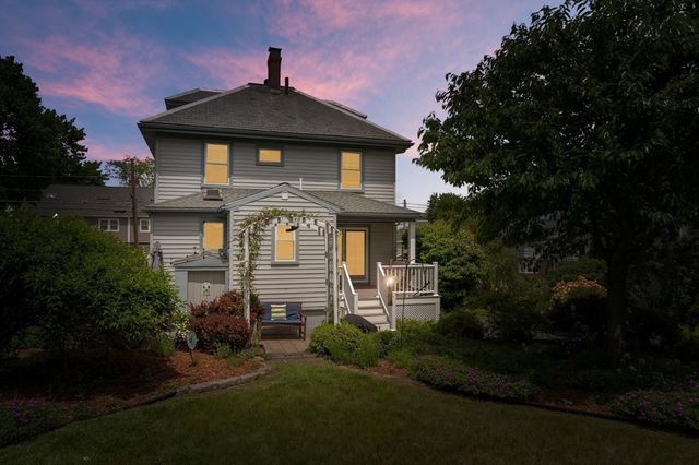 6 Buttonwood Lane, Peabody, MA 01960