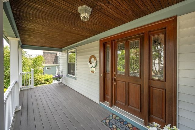 6 Buttonwood Lane, Peabody, MA 01960