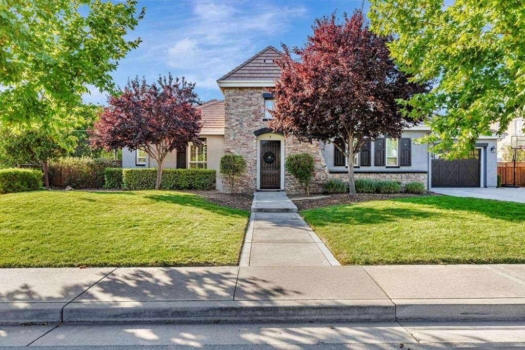 325 Peebles Avenue, Morgan Hill, CA 95037