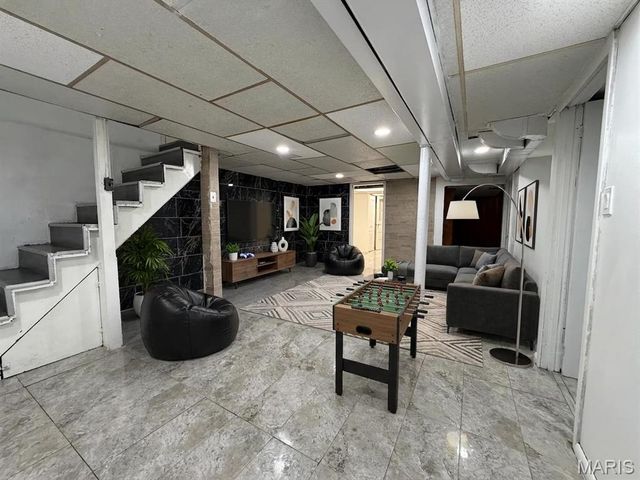 4050 Bates Street, St Louis, MO 63116