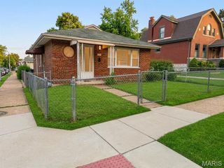 4050 Bates Street, St Louis, MO 63116