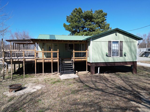 469 Taylor Bay Road, Augusta, AR 72006