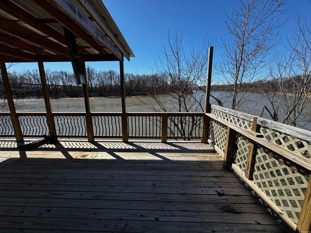 469 Taylor Bay Road, Augusta, AR 72006