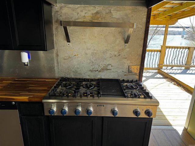 469 Taylor Bay Road, Augusta, AR 72006