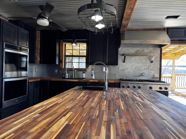 469 Taylor Bay Road, Augusta, AR 72006