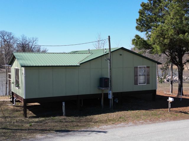 469 Taylor Bay Road, Augusta, AR 72006
