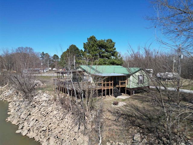 469 Taylor Bay Road, Augusta, AR 72006