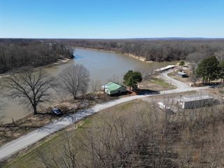 469 Taylor Bay Road, Augusta, AR 72006